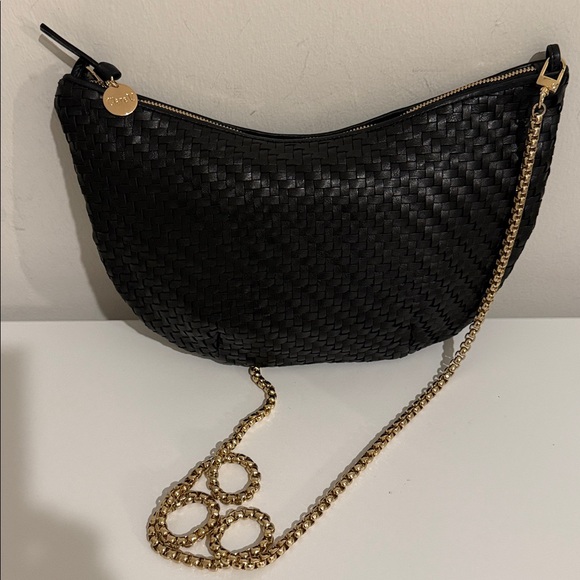 Clare V lune black woven zig zag with gold chain - Picture 2 of 2